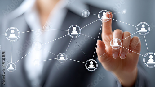 Personalauswahl und Talentmanagement im Unternehmen. Symbolische Darstellung von HR Entscheidungsprozess, Mitarbeiterstruktur und strategischer Auswahl im Business Kontext.

