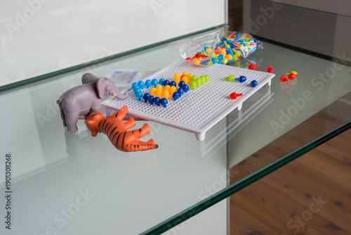 Educational toys for young children, pegboard and pegs
