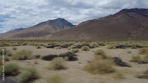 Wallpaper Mural 395 Scenic Byway North 4 Owens Lake to Lone Pine 06 Three Quarter L MultiCam Driving Plate Sierra Nevada Mts California Torontodigital.ca