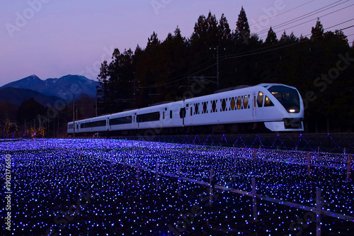 日光市　スペーシアＸとイルミネーション