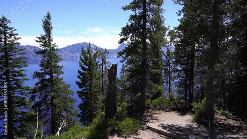 Wallpaper Mural Crater Lake Cleetwood Cove Trailhead Oregon USA Torontodigital.ca
