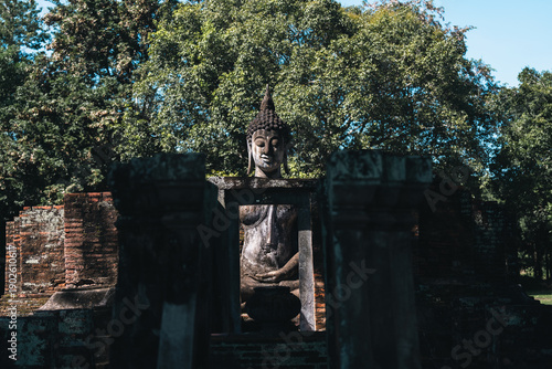 Ancient Buddha statue at Su...
