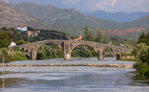 Obraz na płótnie Arslanagic bridge spanning Trebisnjica river in Trebinje, Bosnia and Herzegovina
