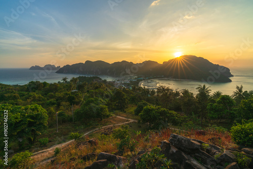 Fotografie sunset on tropical island ko phi phi in thailand