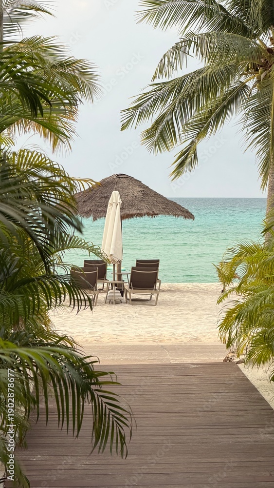 Fototapeta premium Morning at Soksan beach - relax on the beach