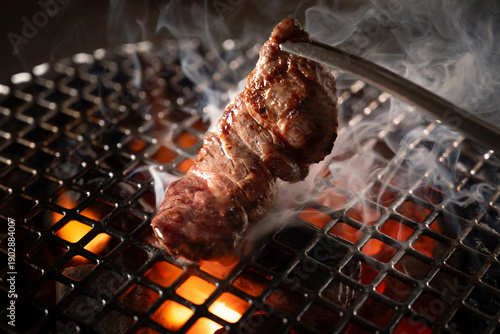 Foto 七輪で焼肉