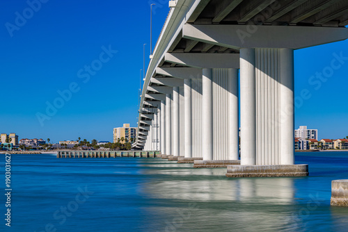 фотографія Bridge Between Clearwater and St Petersburg Over Tampa Bay, Florida