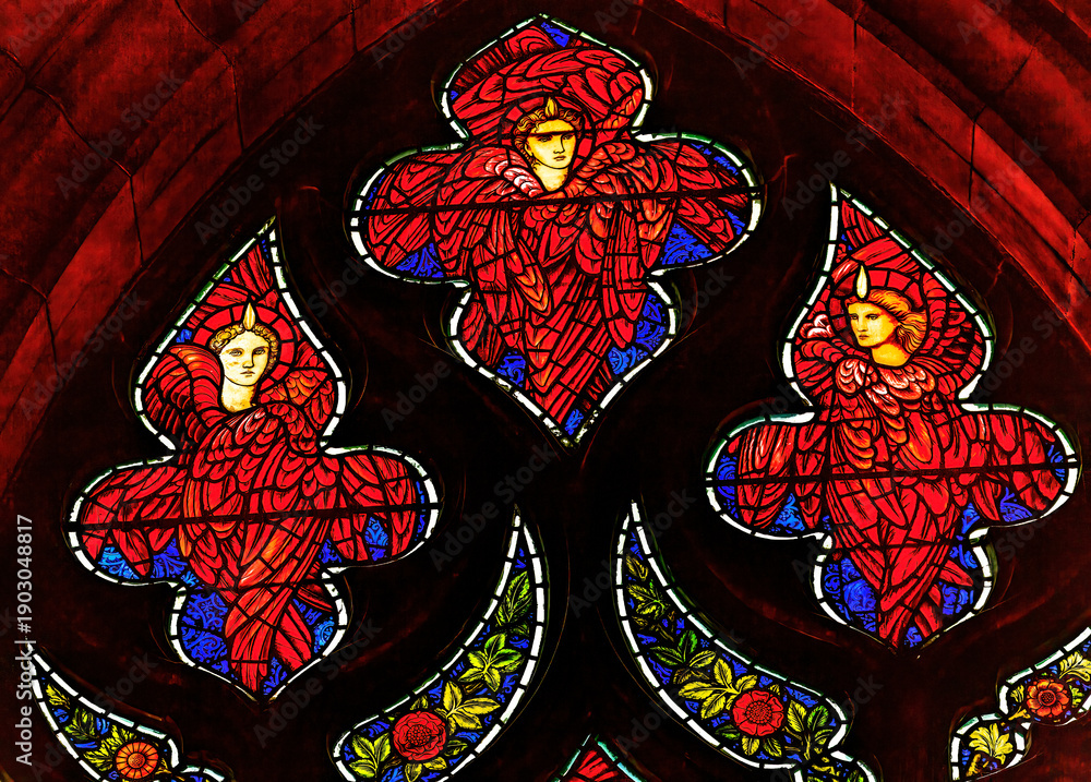 Fototapeta premium Female Angels Stained Glass St Gile's Cathedral Edinburgh Scotland