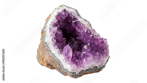 Obraz na plátně Sparkling amethyst geode with purple crystals on a transparent background