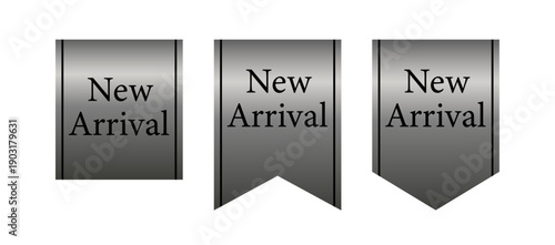 モノトーンの立体プレートにNew Arrival文字を入れた新商品告知ラベル