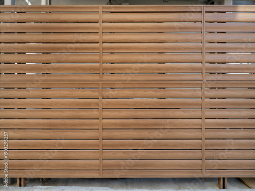 集合住宅のフェンス