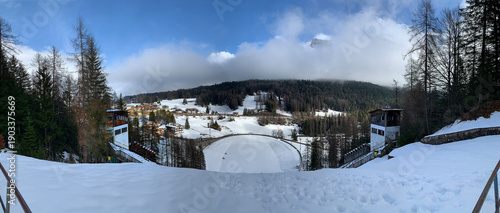 Ski-Sprungschanze in Cortina für die Winterspiele 1956 - Olympiade