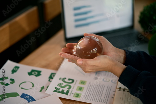 Wallpaper Mural business man with money Torontodigital.ca