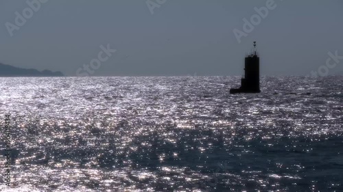 【南知多】キラキラ輝く海面に浮かぶ灯台