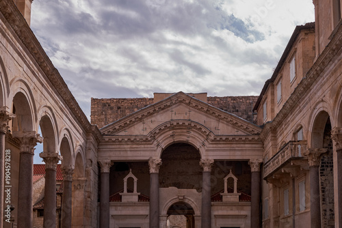 Tableau sur toile The Roman Building of Diocletian's Palace - Split, Croatia