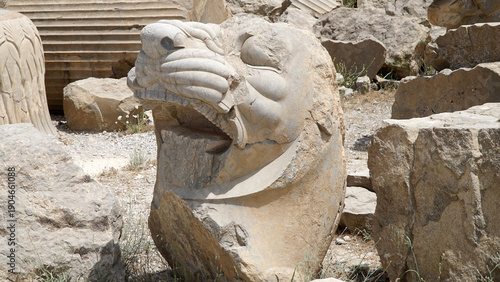 Tableau sur toile Ruins of the Ancient Persian City of Persepolis, The Ceremonial Capital of the Achaemenid Empire