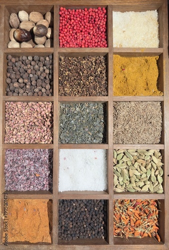 Wallpaper Mural variety of spices Torontodigital.ca