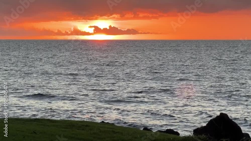 Gorgeous Hawaiian sunset over the ocean