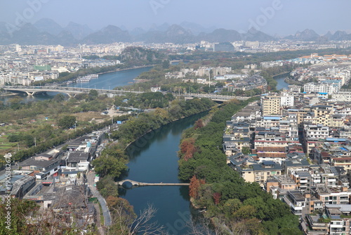 桂林市を俯瞰