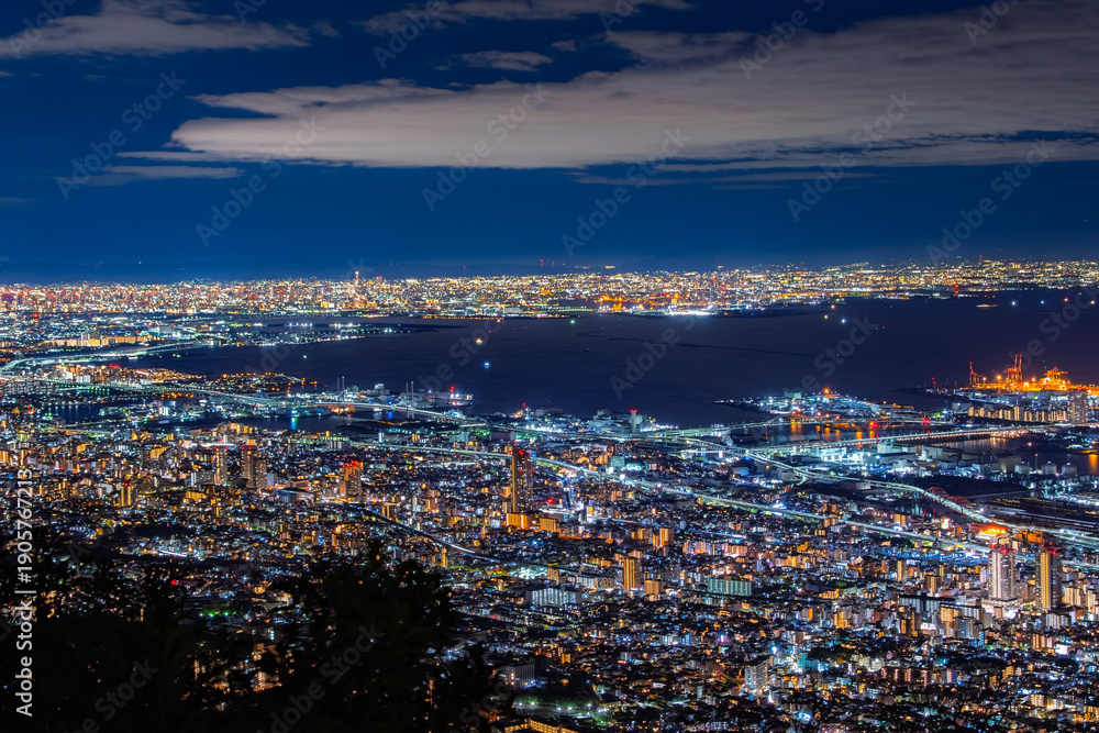 Obraz premium 兵庫県神戸市 摩耶山・掬星台から一望する大阪湾と阪神間の大パノラマ夜景