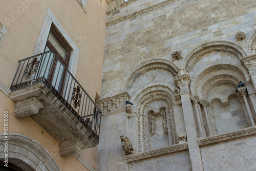 Termoli, seaside gem of Molise, unites a colorful medieval borgo on a rocky promontory, Swabian castle, Romanesque cathedral and wide sandy beaches lapped by the Adriatic.