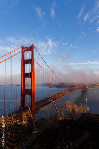 Canvastavla Golden Gate Bridge view during sunset seen from Battery Spencer