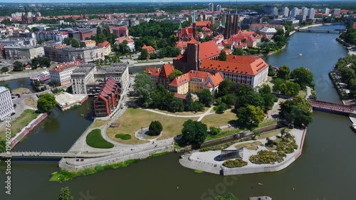 Cinematic Island Orbit: From Ostrów Tumski to the 
