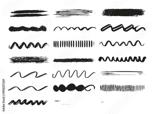 Conjunto de elementos gráficos con trazos de pincel negro, líneas onduladas y texturas de pintura transparente para proyectos de arte visual.
