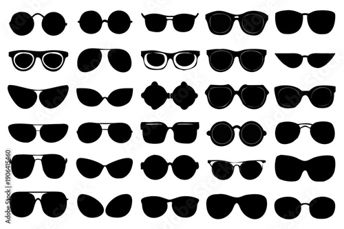 Simple sketch of a face with circles for eyes and a curved smile