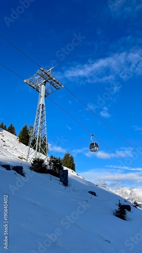 Schifahren Winter Österreich Tirol Seilbahn 2026