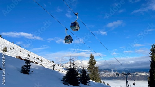 Schifahren Winter Österreich Tirol Seilbahn 2026