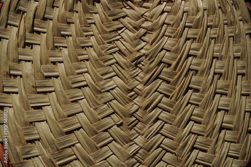 Stunning woven flax design with interlacing pattern