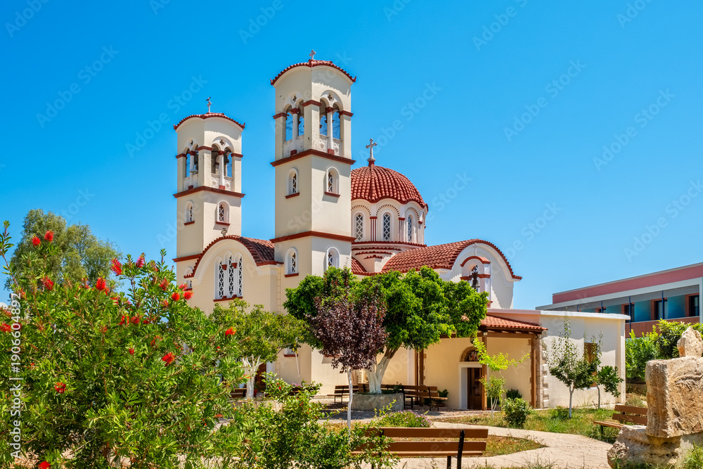 Obraz premium Greek Orthodox Church in Georgioupolis. Crete, Greece