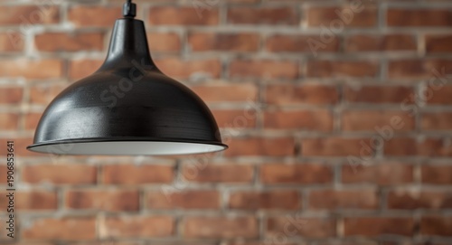 Dark toned metal pendant li...