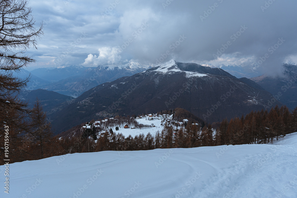 Obraz premium A winter view of the Valsassina seen from the 