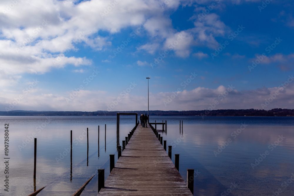 Obraz premium Sonntag am Starnberger See