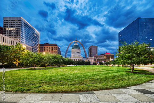 Wallpaper Mural St. Louis Downtown Cityscape from Kiener Plaza Park at dusk, Missouri Torontodigital.ca