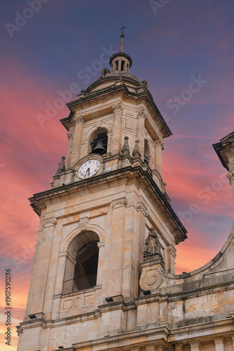 Tableau sur toile Neoclassical facade of the Primatial Cathedral of Bogotá at Bolivar Square, Colo
