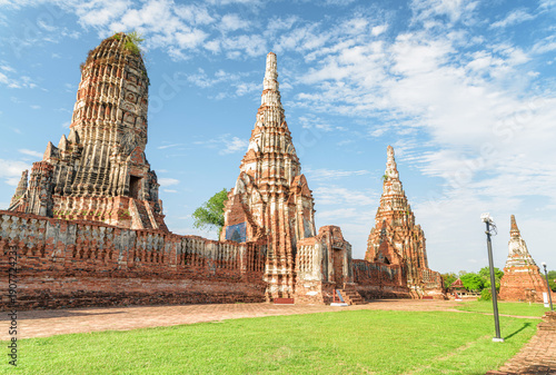 Wallpaper Mural Scenic ruins of Wat Chaiwatthanaram in Ayutthaya, Thailand Torontodigital.ca