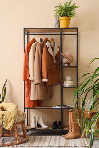 Clothes hanger with outwear...