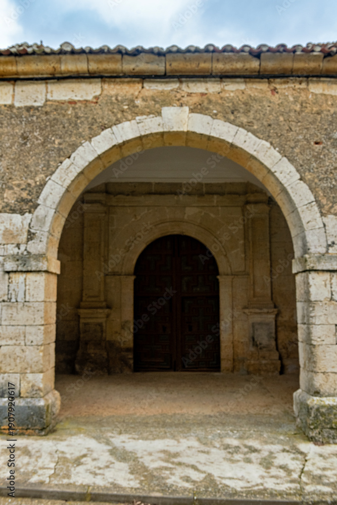 Fototapeta premium Church of San Cristobal in Osornillo, Palencia