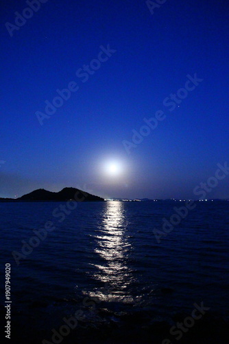 ムーンロード　ブルームーン　満月