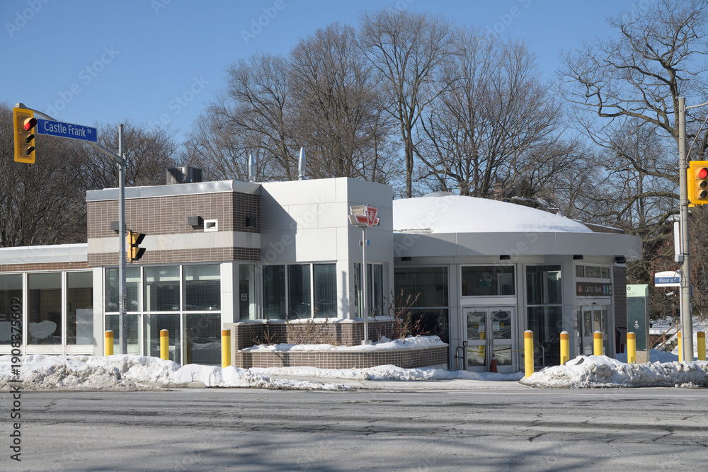Fototapeta premium wide view of Castle Frank Station, Line 2, located at 600 Bloor St E, Toronto