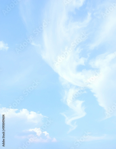 Soft Cloud Sky Background with Light Blue Gradient and Gentle Atmospheric Texture