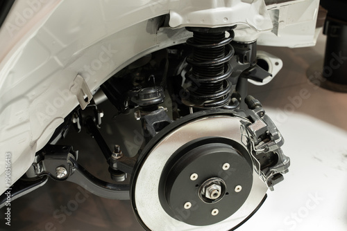 Cuadro en lienzo Car Suspension System and Brake Assembly Detail View