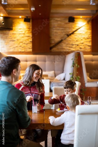 Family enjoys snacks and dr...
