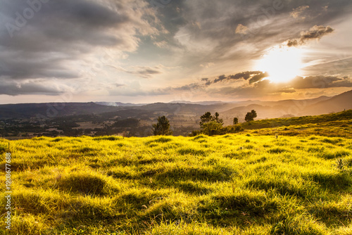 Schilderij op canvas Golden Sunset Over Rural Australian Farmland