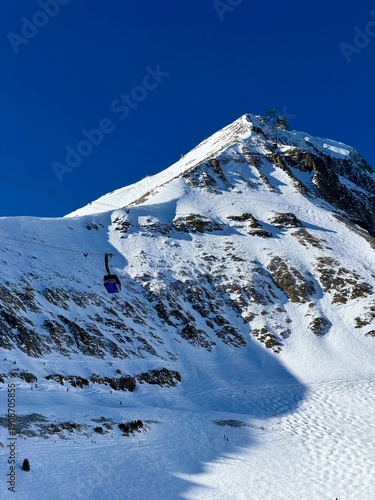 Fotografi snow covered big sky montana mountain