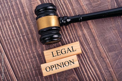 Fotografía Wooden judge gavel with LEGAL OPINION text on wooden blocks
