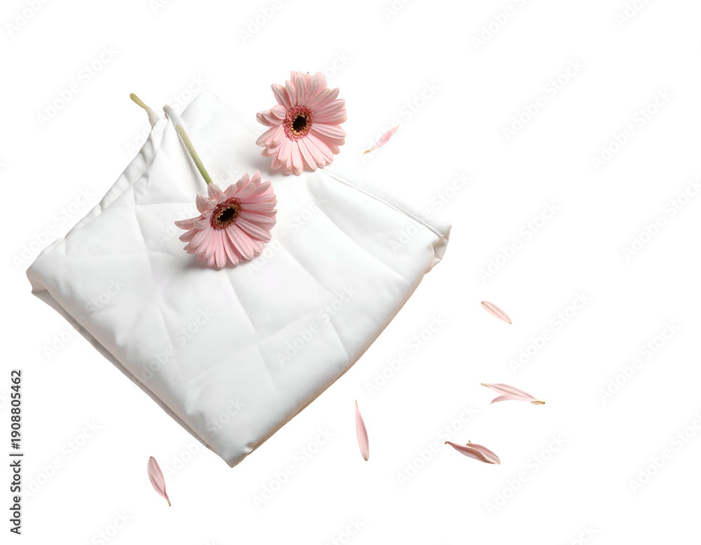 Fototapeta premium Soft, quilted fabric with delicate pink flowers